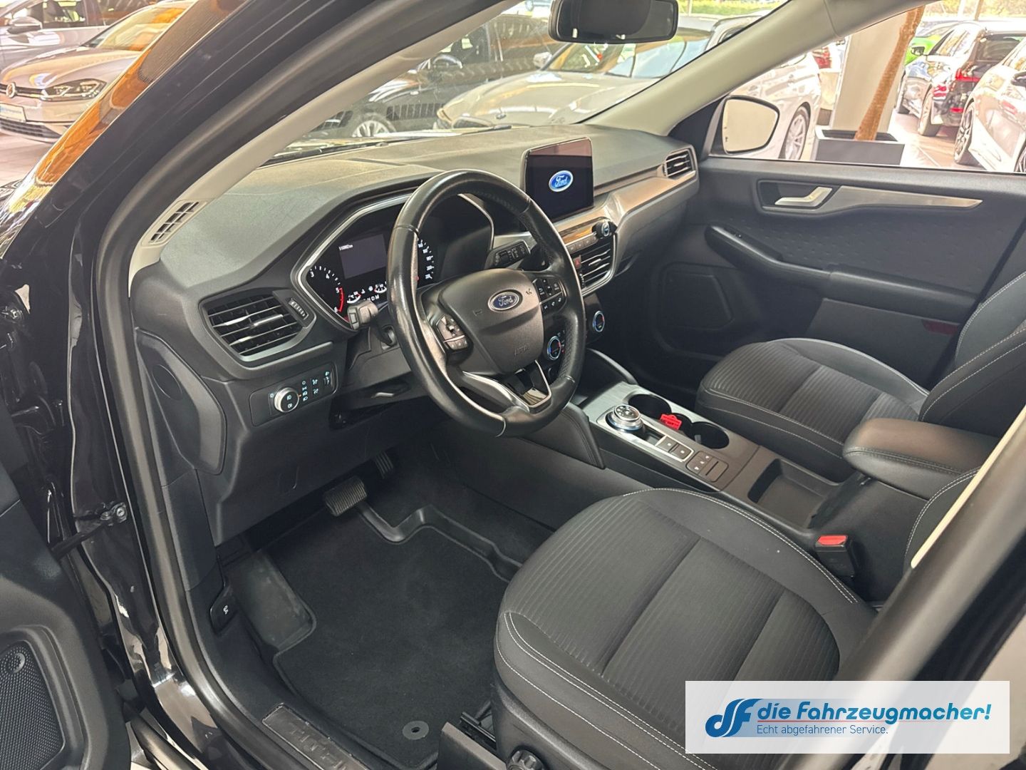 Fahrzeugabbildung Ford Kuga Titanium Navi Apple CarPlay Android Auto Me