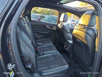 Audi Q7 - 10