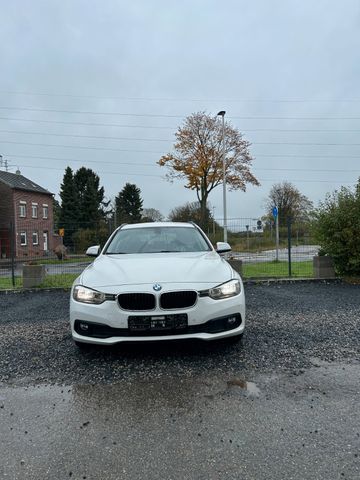 BMW 320d Touring AHK PDC Allwetterreifen