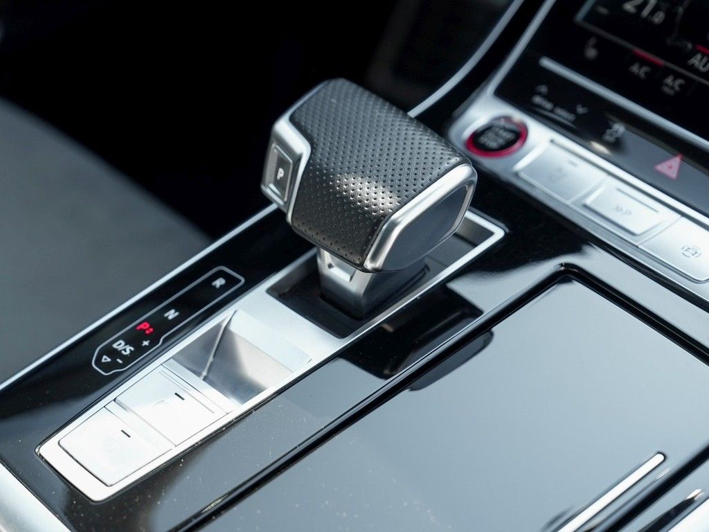 Audi SQ8 - Bild 11