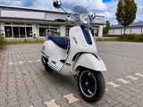 Vespa GTS 300 Modell Yacht Club - Offers