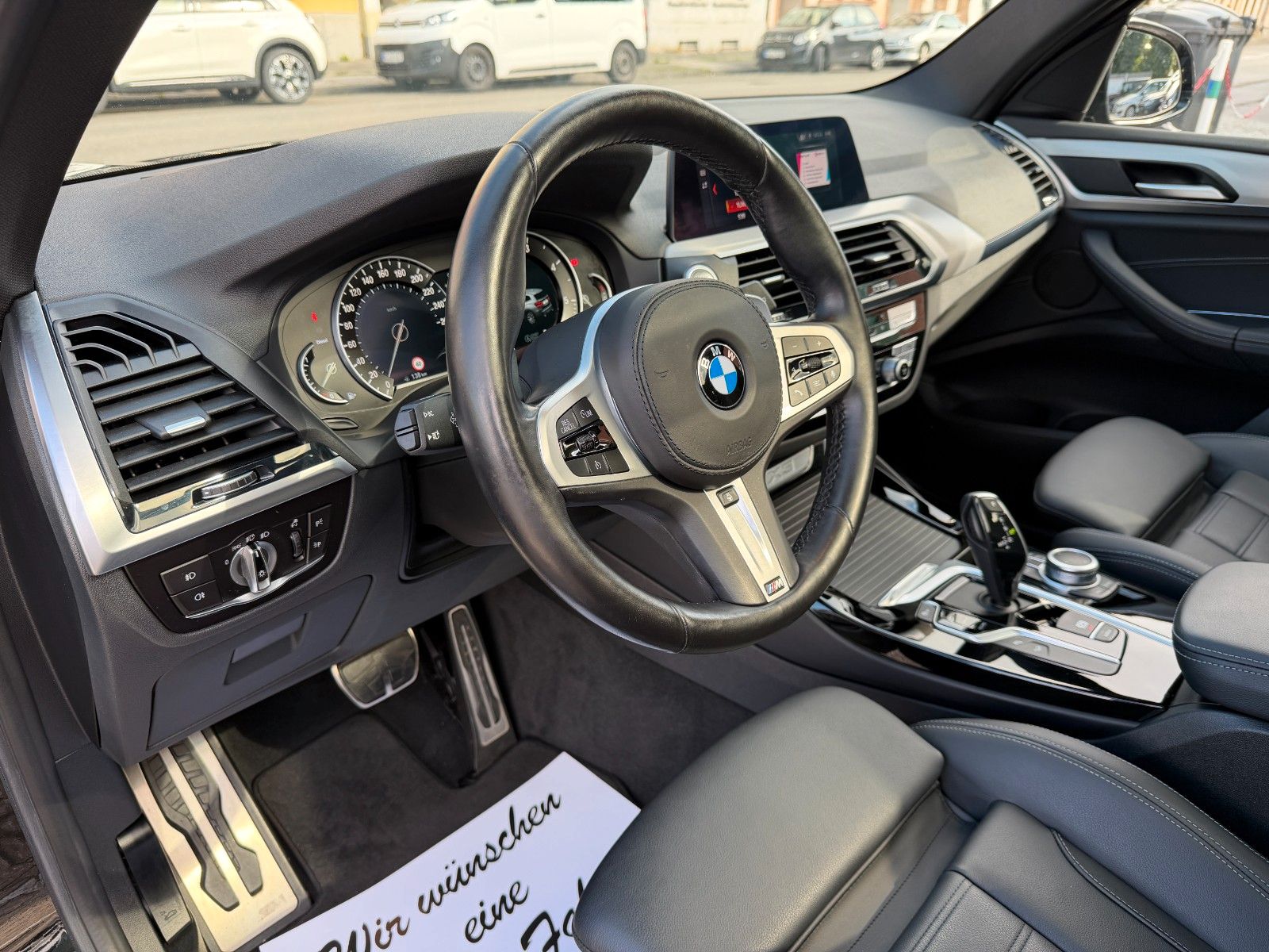 Fahrzeugabbildung BMW X3 xDrive 20 d M SPORT HUD AHK LEDER PANO D-KEY