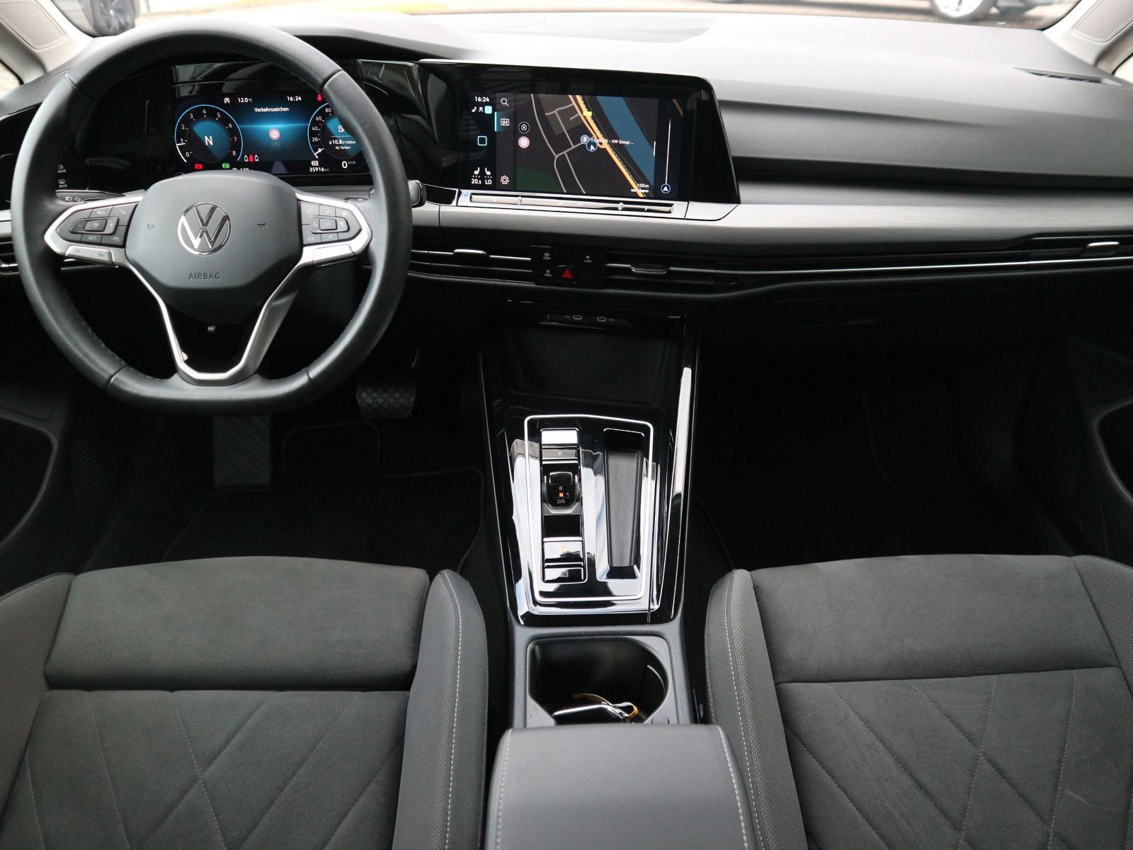 Volkswagen Golf - Bild 12