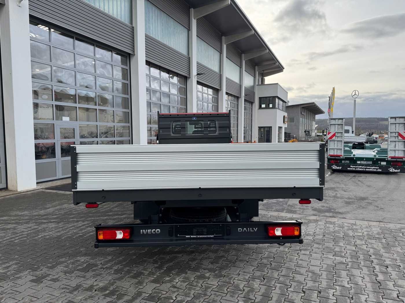 Fahrzeugabbildung Iveco Daily 70C21H A8 Pritsche *L6.000mm*Automatik*