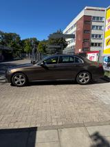 Mercedes-Benz E220d - Mercedes-Benz 220 mit Diesel-Antrieb
