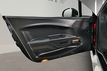 2016 Aston Martin V12 VANTAGE 照片 10