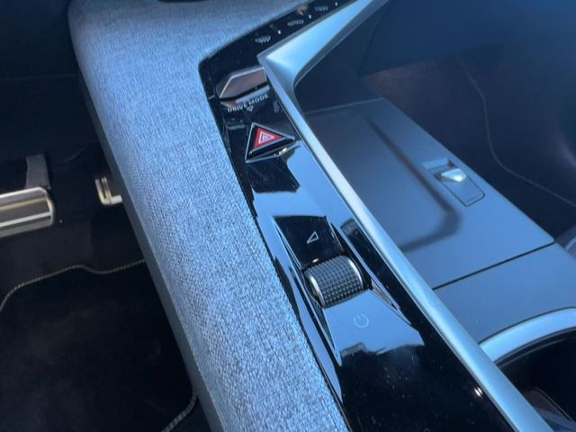 Foto Nummer 22: PEUGEOT 3008