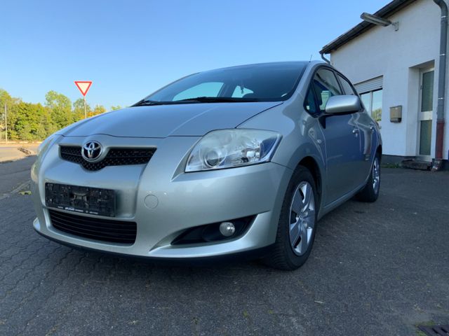 Toyota Auris Sol