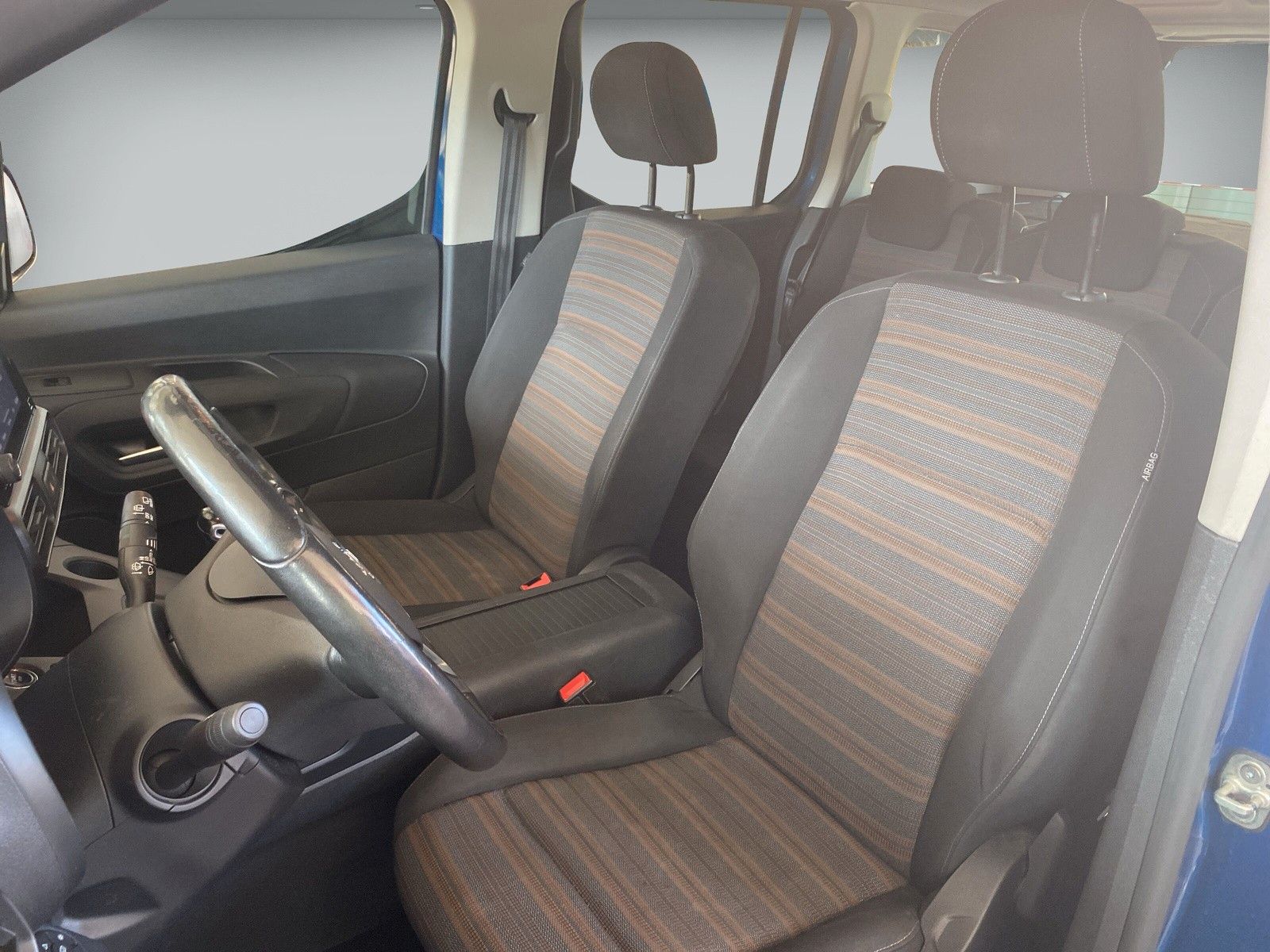 Fahrzeugabbildung Opel Combo Life E Innovation