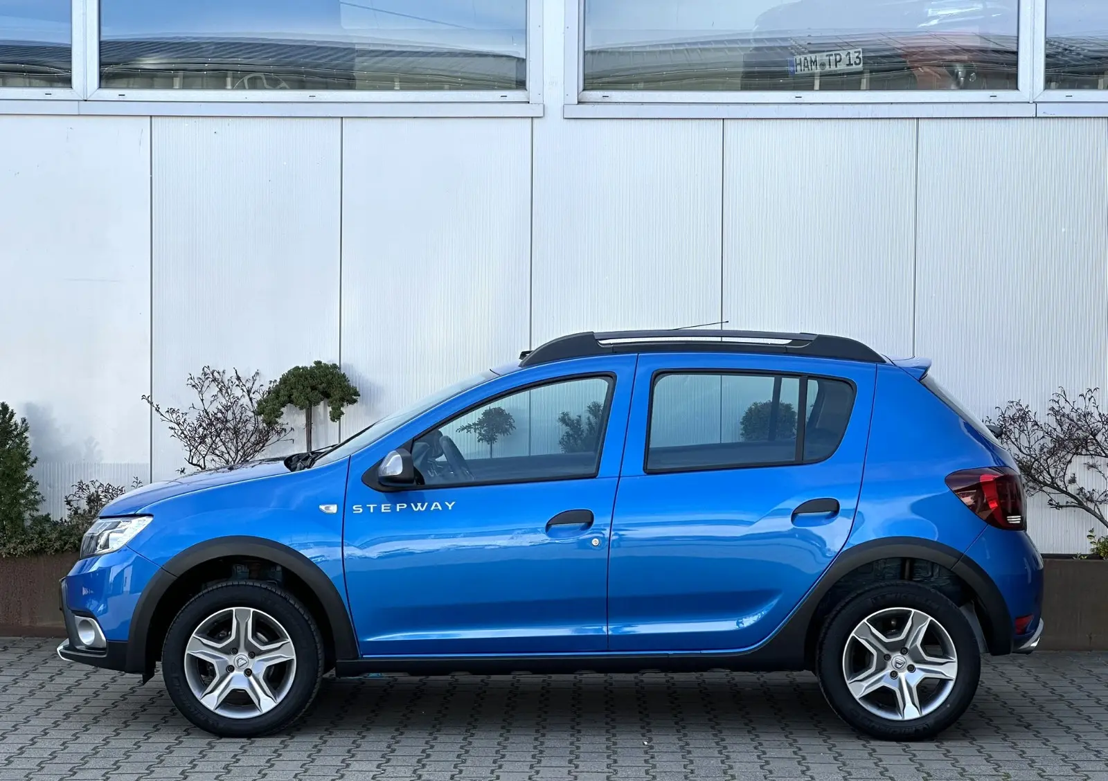 Dacia Sandero 0.9 TCe Stepway Celebration*Navi*Kamera