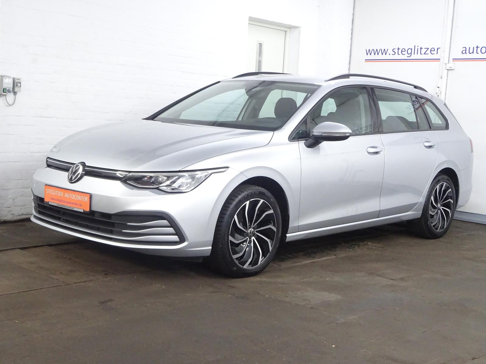 Volkswagen Golf VIII Variant 2.0 TDI Life DSG ACC/AHK/LED