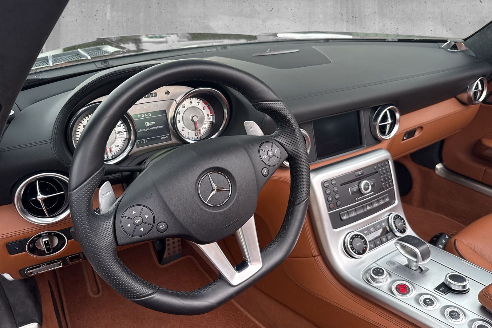 Fahrzeugabbildung Mercedes-Benz SLS AMG Roadster*Flechtleder*B&O*Top Zustand
