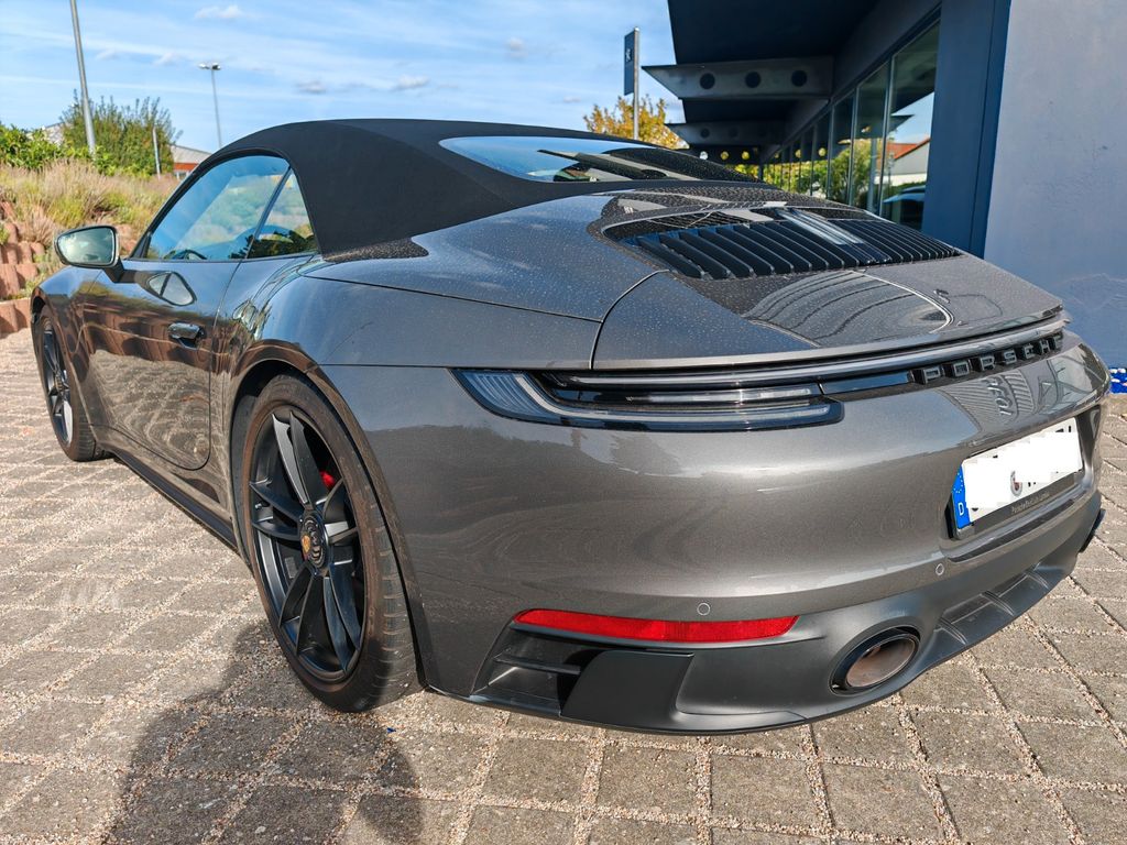 Image of Porsche 992