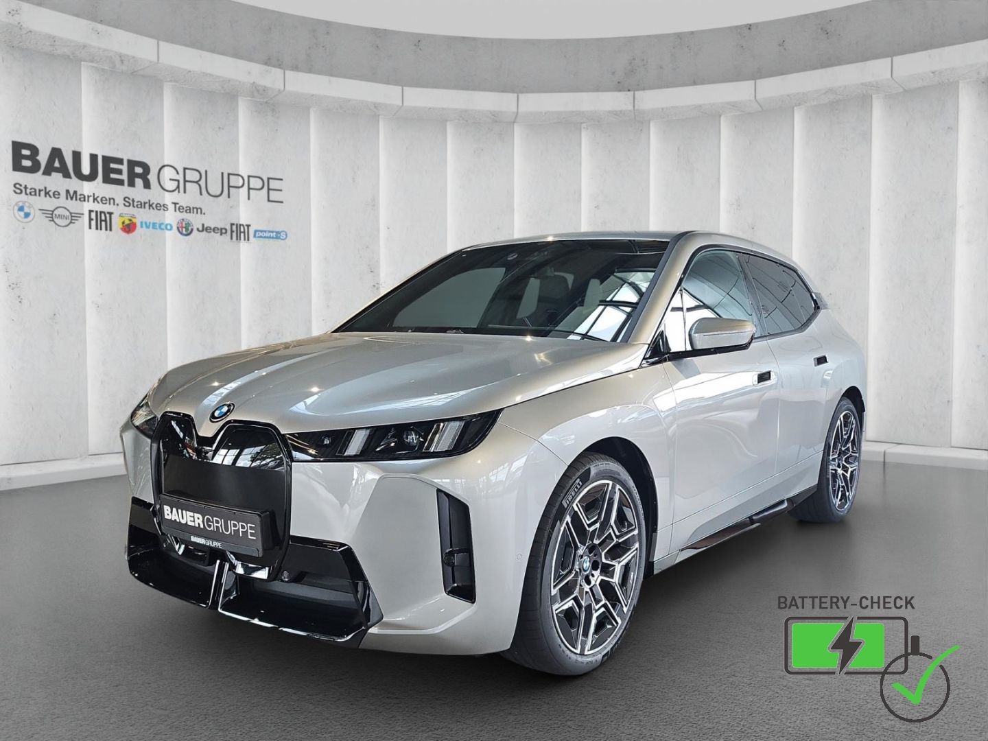 BMW iX xDrive45 M Sport Pro AHK 22'' Innovationspake