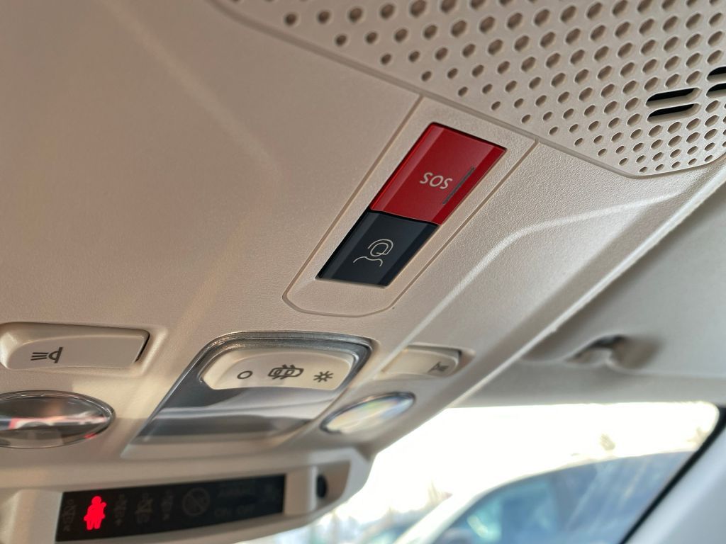 Fahrzeugabbildung Citroën C4 PureTech 130 S&S FEEL PACK *Kälte-Paket*