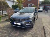 BMW X1 xDrive20i Automatik - - BMW X1 mit Benzin-Antrieb: Limousine