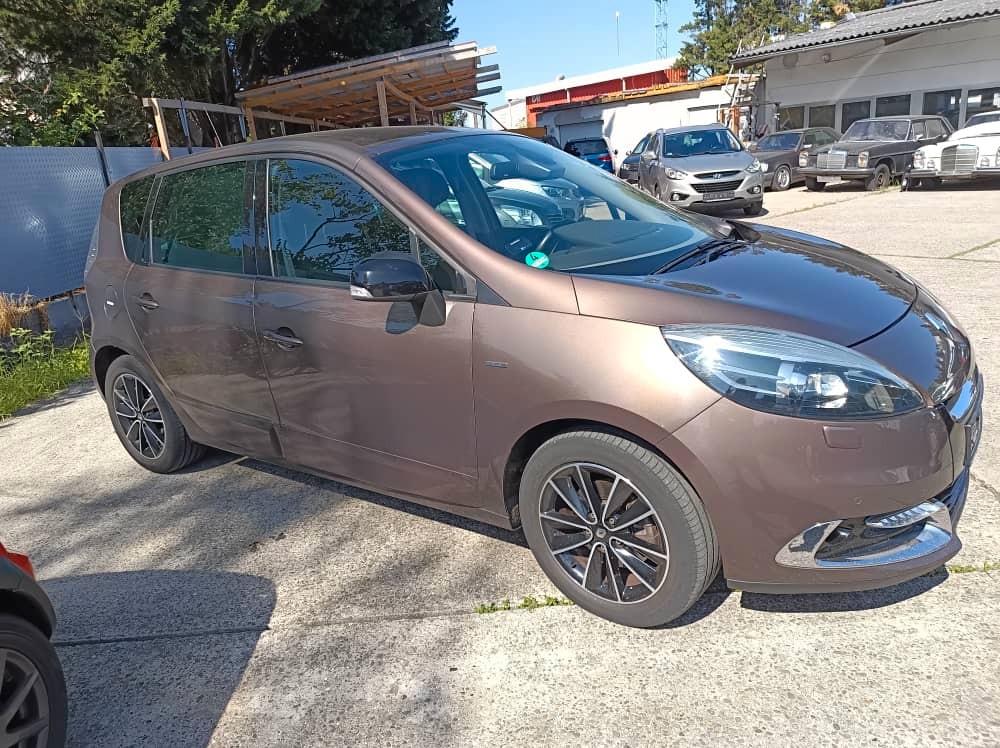 Renault Scénic III - 2.0 liters