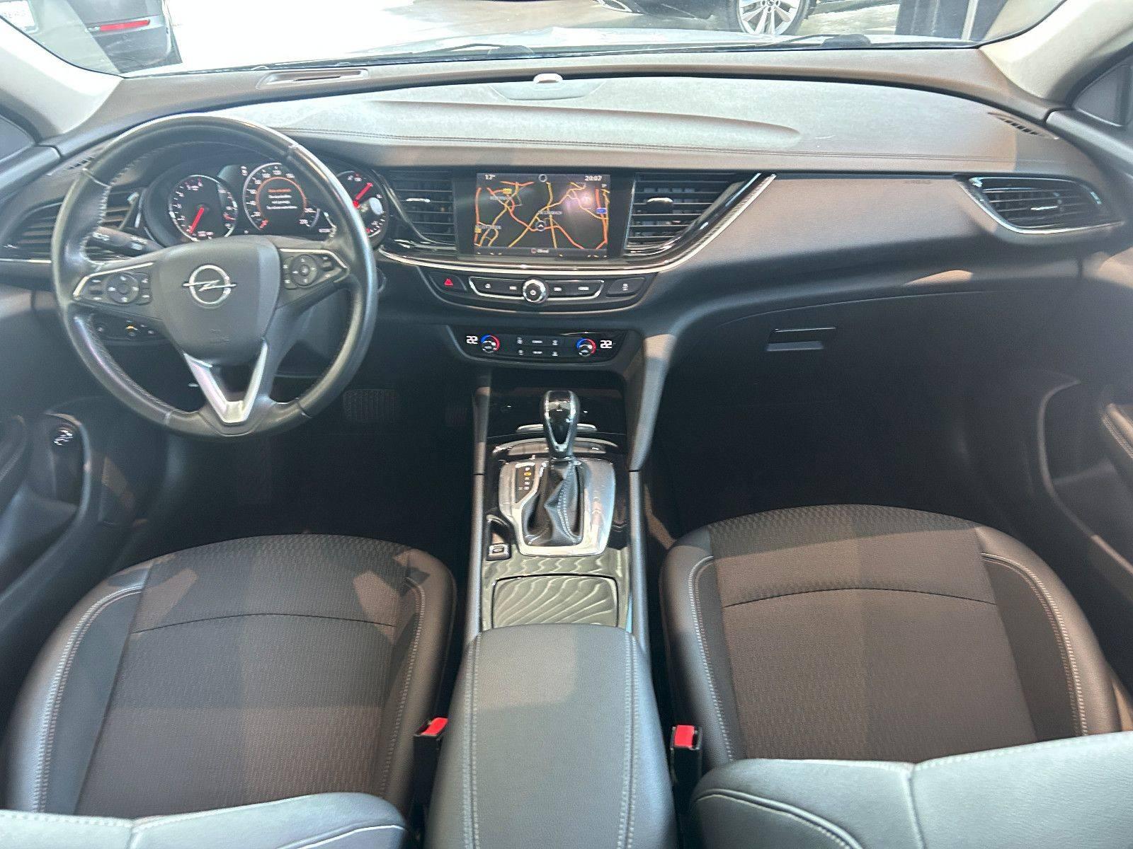 Opel Insignia AUTOMATIK+NAVIGATION+KAMERA+PDC+TEMPOM