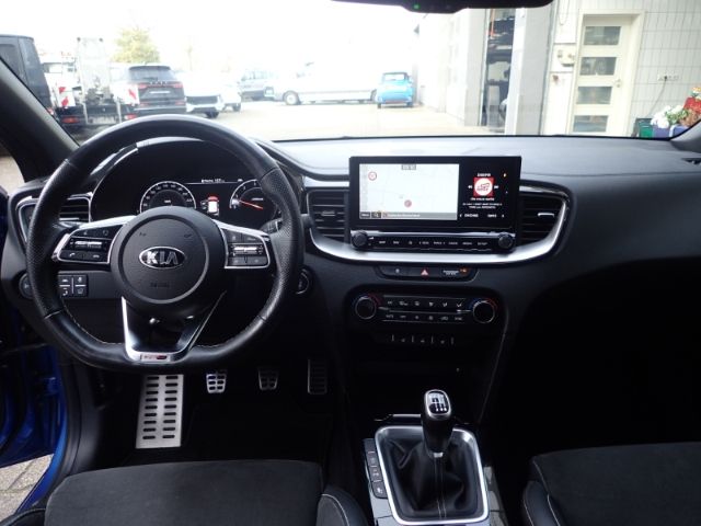 Fahrzeugabbildung Kia Ceed_sw 1.5 T-GDI GT Line LED R-Cam 4x Shz JBLSo
