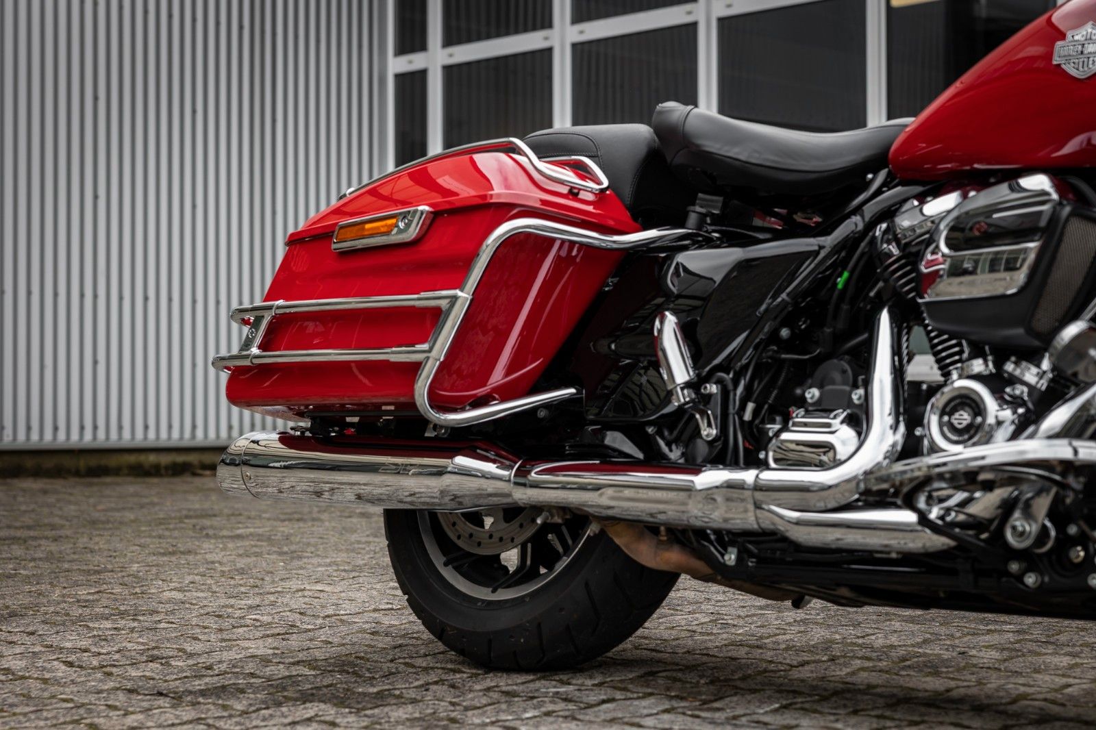 Fahrzeugabbildung Harley-Davidson FLHTP Electra Glide Standard - Firefighter