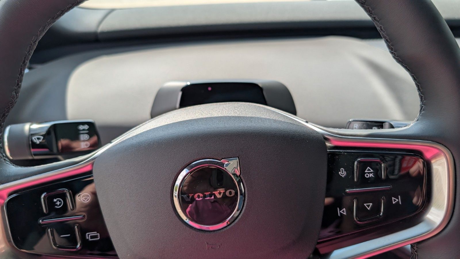 Fahrzeugabbildung Volvo EX30 CC Cross Country AWD | PANO | Performance