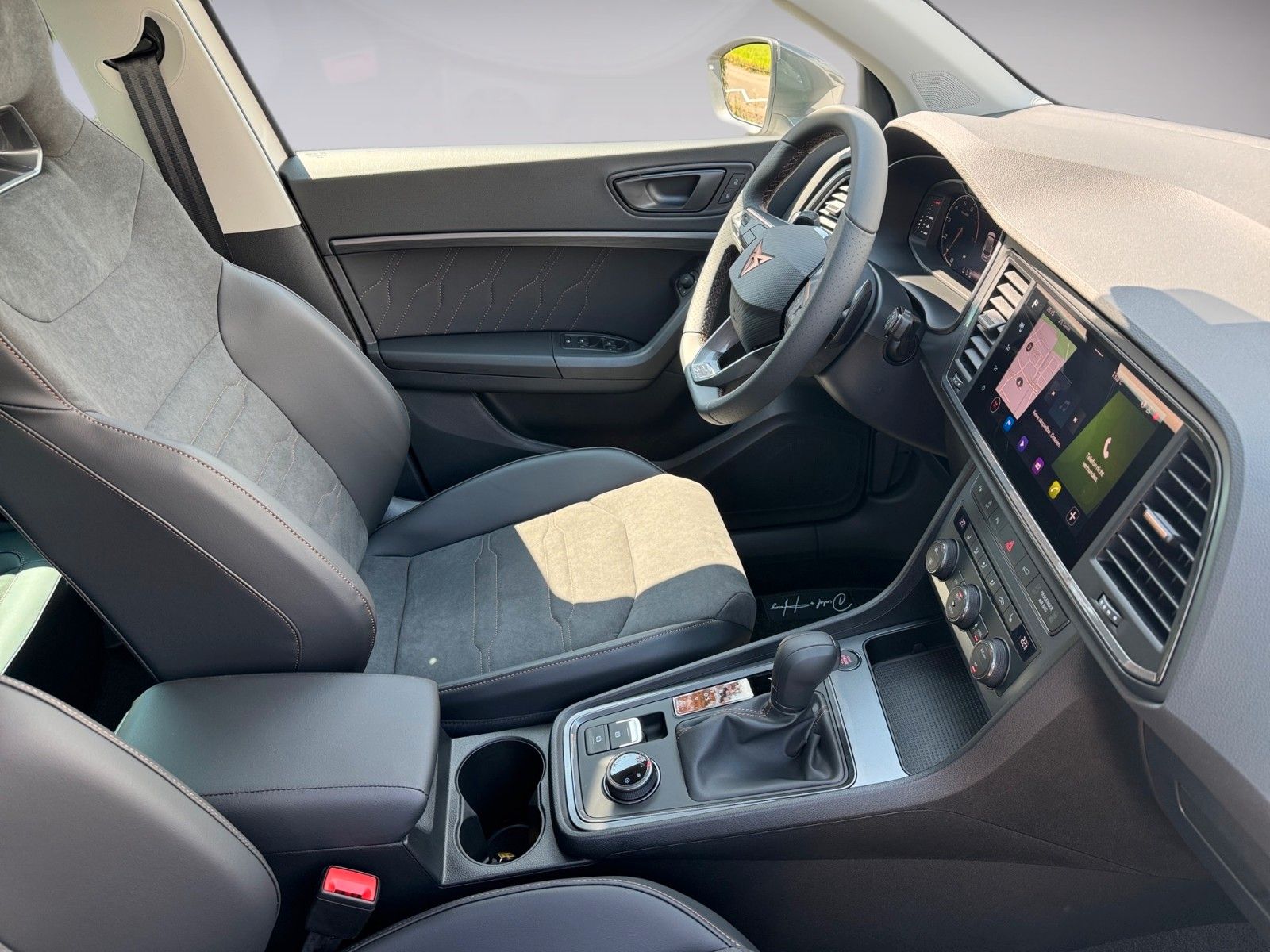 Fahrzeugabbildung CUPRA Ateca 1.5TSI