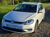 Volkswagen Golf 1.4 TSI 92kW Sound Variant [SHZ, ACC, PDC] - Volkswagen: 1.9