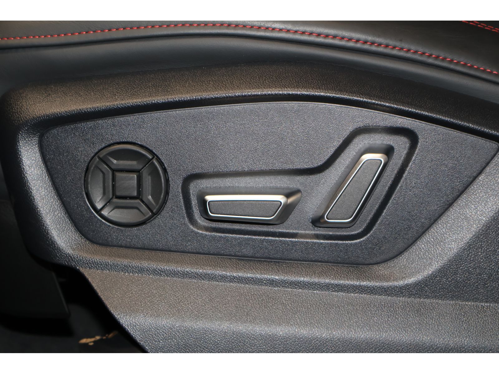 Audi Q8 50 TDI quattro Allradlenkung*Pano*B&O foto 23