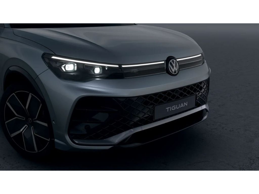 Tiguan R-Line 2.0l TSI Leder DSG StHz AhK Panoda