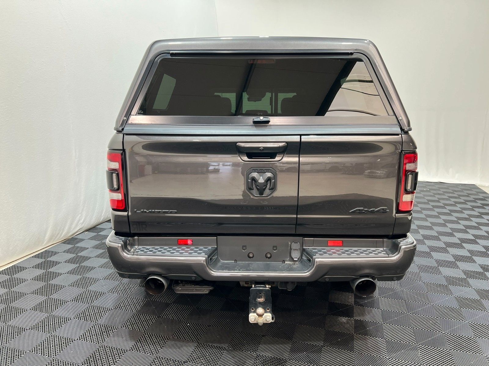 Fahrzeugabbildung Dodge RAM  1500 LIMITED NIGHT CREW CAB 4X4 *MFT*