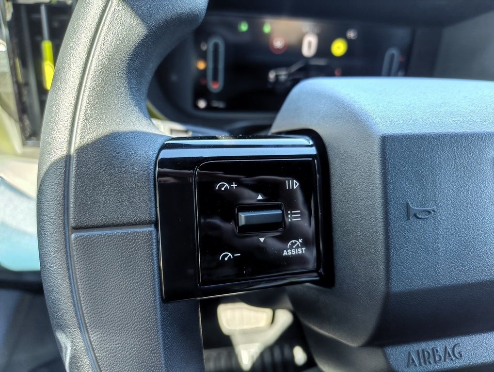 Fahrzeugabbildung Fiat Grande Panda ICON Hybrid 1.2 eDCT