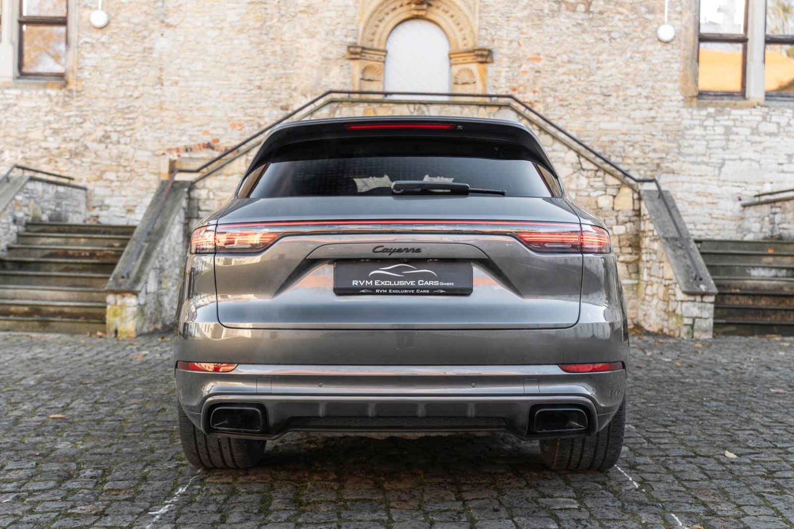 Fahrzeugabbildung Porsche Cayenne E-Hybrid  SPORT CHRONO BOSE LED  360°