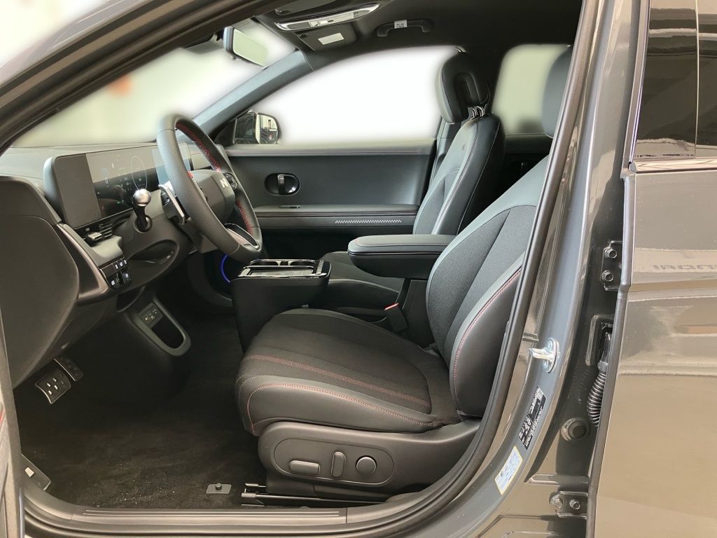 Fahrzeugabbildung Hyundai IONIQ 5 2WD 84kWh N-Line X 4xSHZ AUT Akustikglas