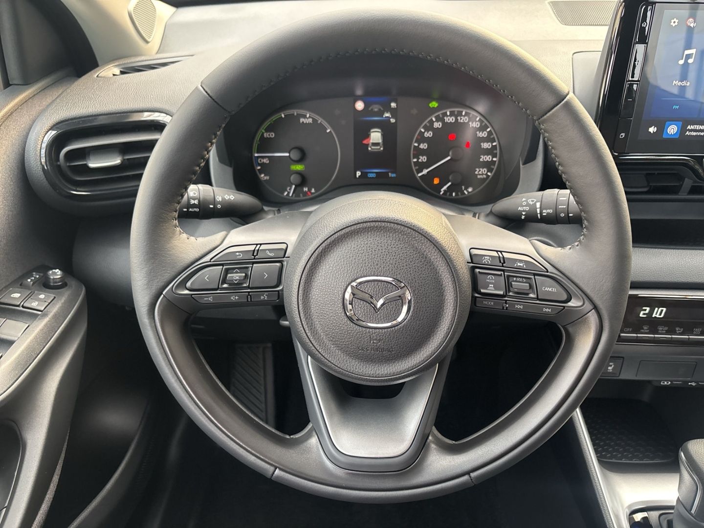 Mazda 2 Hybrid - Bild 12