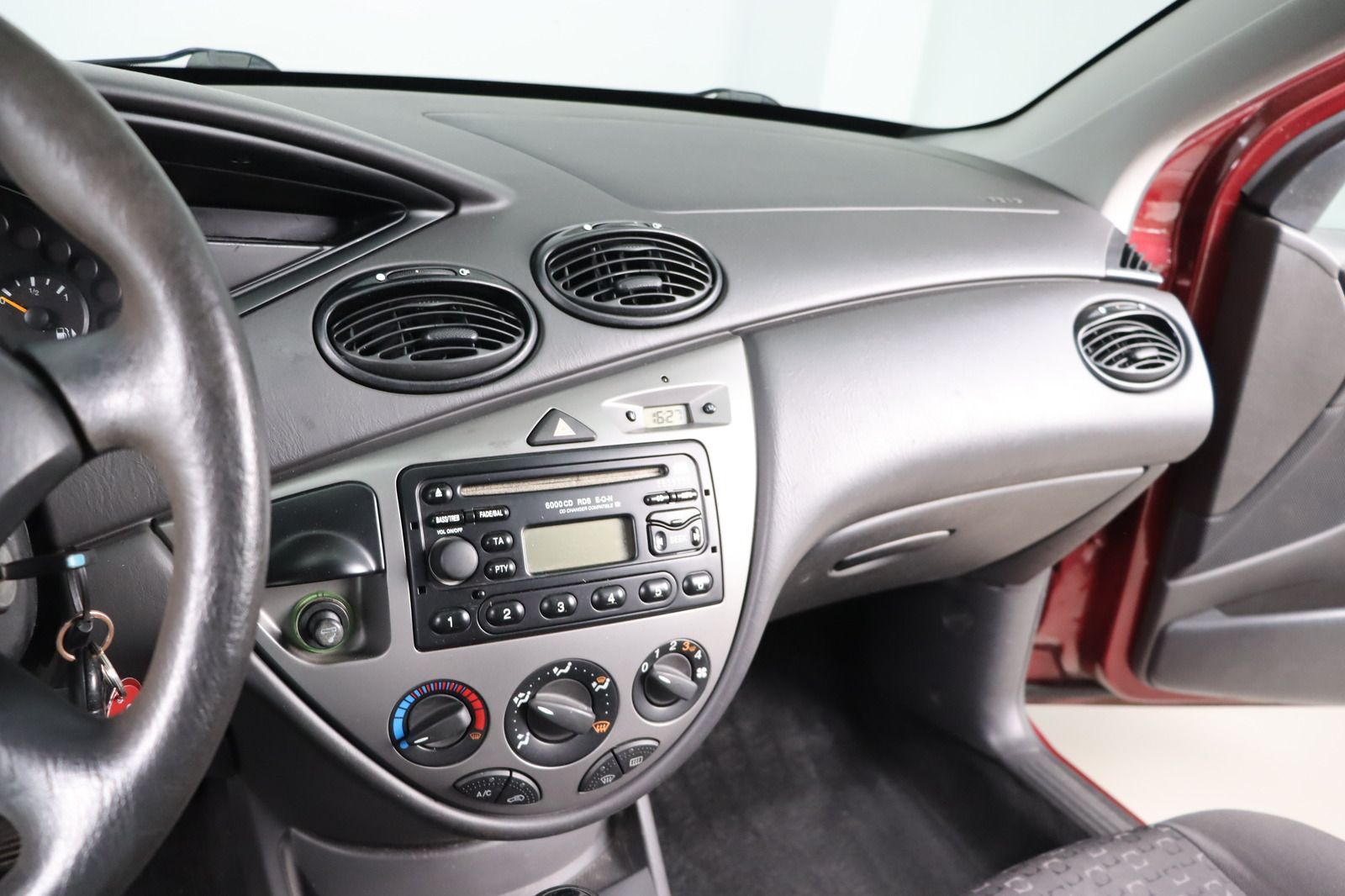 Fahrzeugabbildung Ford Focus 1.6 Trend * Klima * beh. FS *