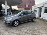 Mercedes-Benz B 180 Automatik +Sehr Gepflegt - Mercedes-Benz B 180 Gebrauchtwagen in Karlsruhe