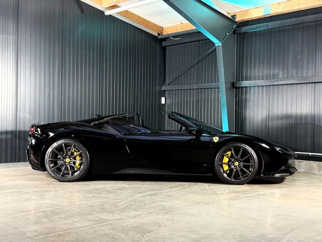 Ferrari SF90 Spider + Vollcarbon + Lift + NeroDS1250