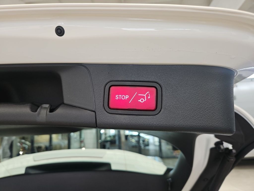 Fahrzeugabbildung Mercedes-Benz B 180 Progressive Navi LED SHZ Tempomat KAM DAB