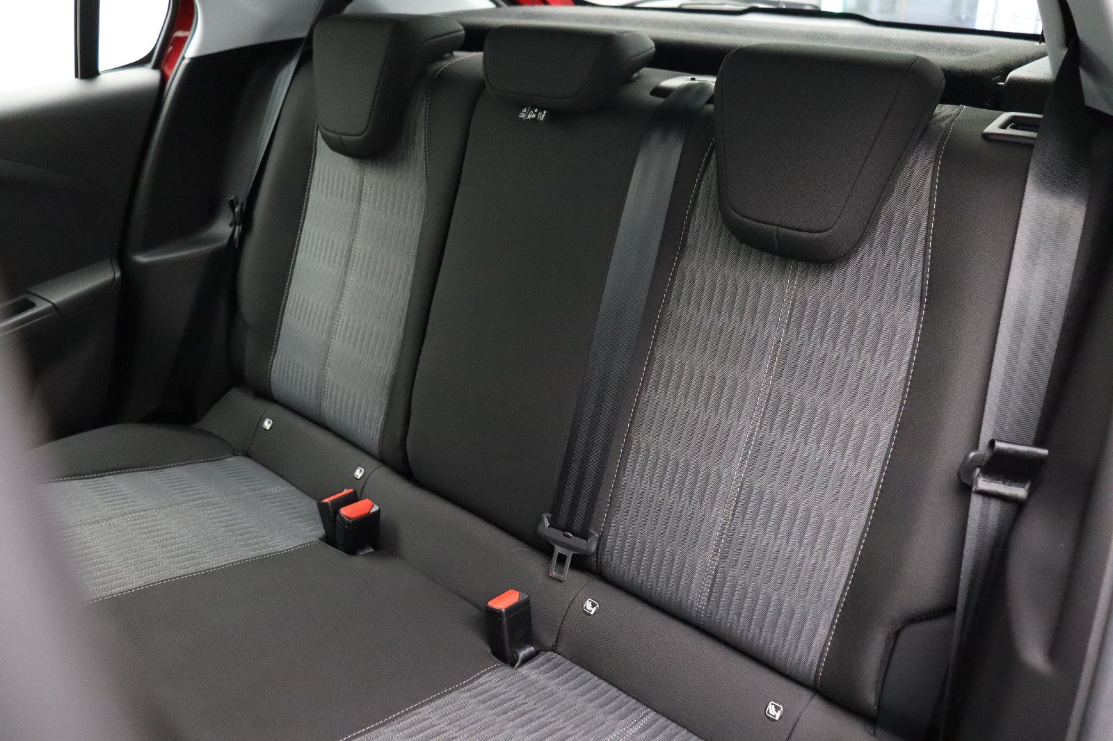 Fahrzeugabbildung Opel Corsa F 1.2 Edition LED/RK/AppleCP