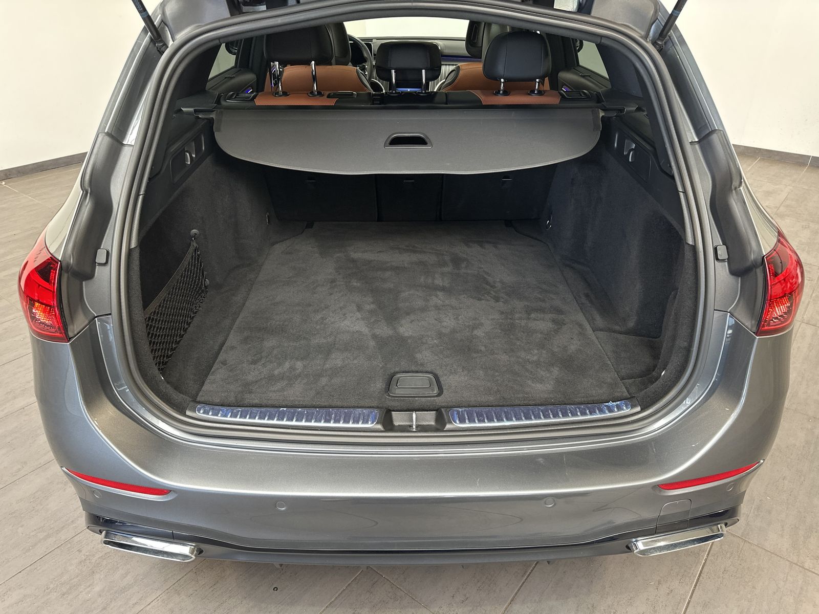 Fahrzeugabbildung Mercedes-Benz C 200d T AMG-Line NAV+LED+PANO+HUD+CARPLAY+VCOCK