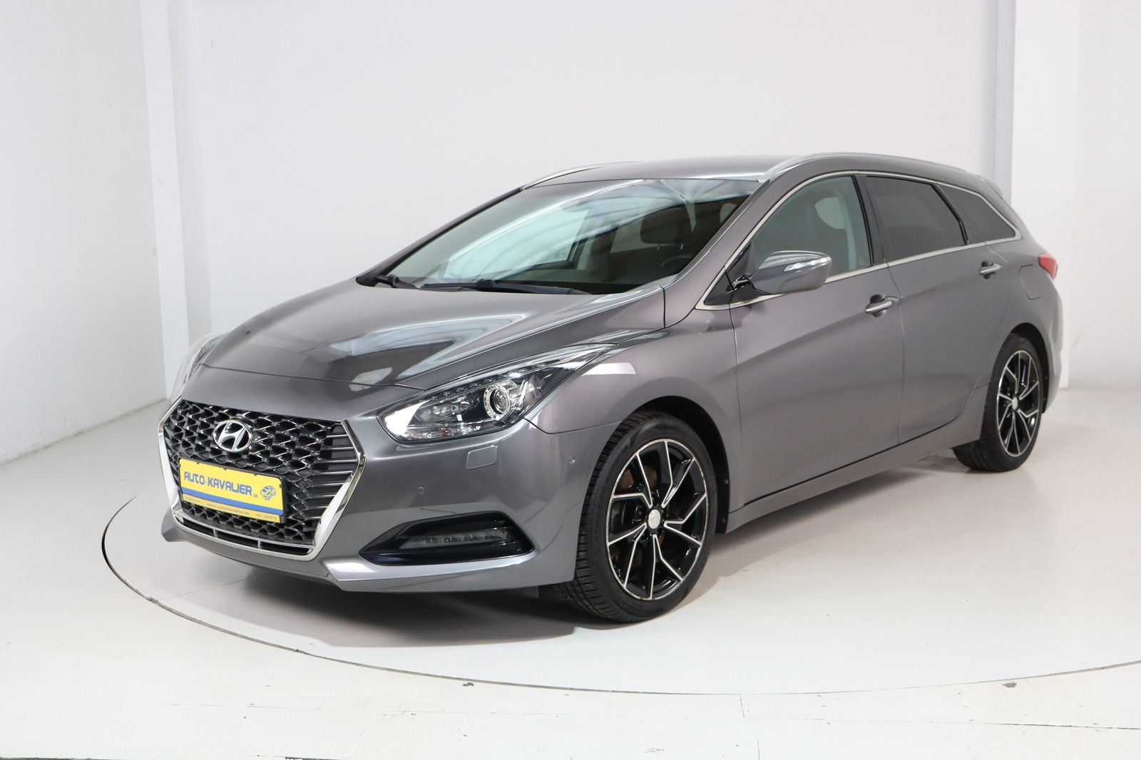 Fahrzeugabbildung Hyundai i40 CW 1.6 CRDi Space Plus * Sitzhzg./-lüftung
