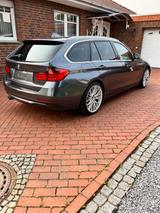 BMW 330d xDrive Touring Luxury Line Automat. Lux... - BMW 330 aus 2013
