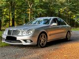 Mercedes-Benz E 350 AVANTGARDE AMG Paket/ 8-Fach AMG Felgen - Mercedes-Benz E-Klasse: Felgen