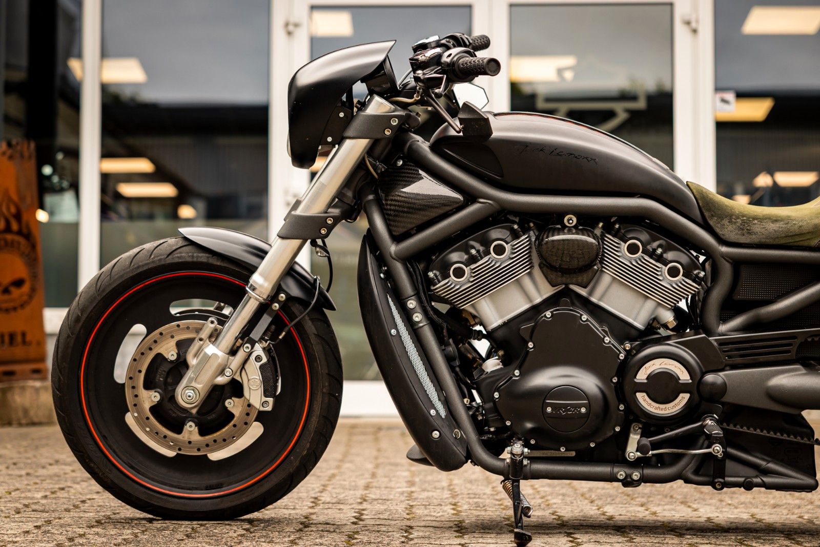 Fahrzeugabbildung Harley-Davidson VRSCR Street Rod - Jack Lomaxx