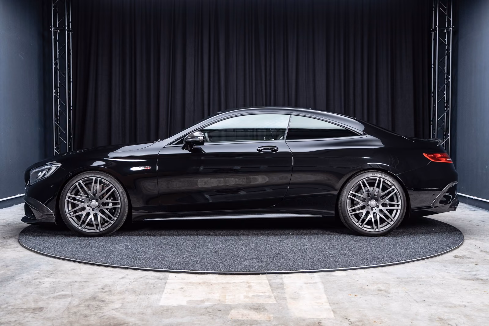 Mercedes-Benz BRABUS 850 Coupé C217 + 850 PS + 15.255 km