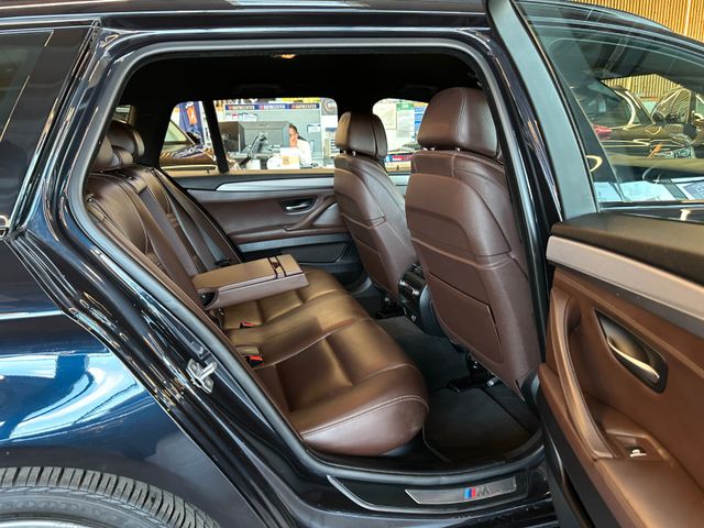 BMW M550 *Vollausstattung*HeadUP*4-ZONEN*AHK*LEDER*