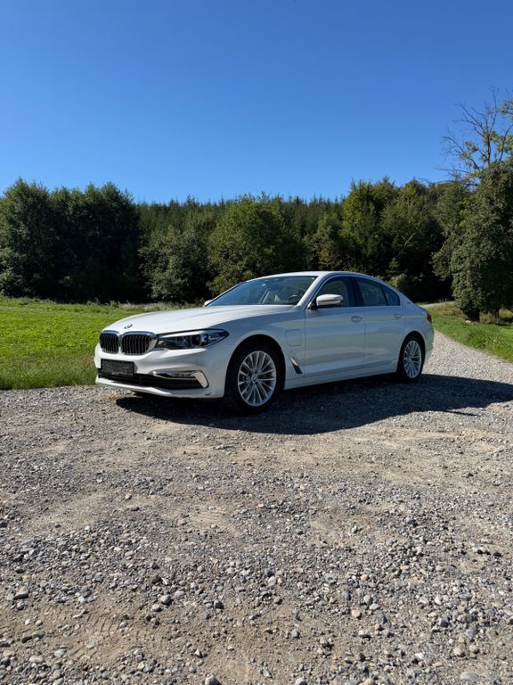 Image of BMW 530