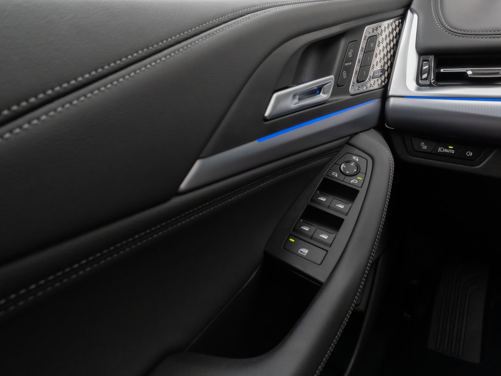 Fahrzeugabbildung BMW 220i Active Tourer MSport 360°HUD DAB H/K 19Zoll