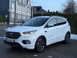 Ford Kuga ST-Line/Panorama/Sitzheiz/Automatik/Allrad/ - Ford Kuga: mit Navigationssystem