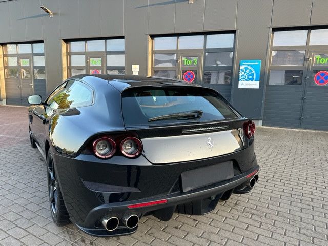 Fahrzeugabbildung Ferrari GTC4Lusso*Pass-Display*LIFT*PPF